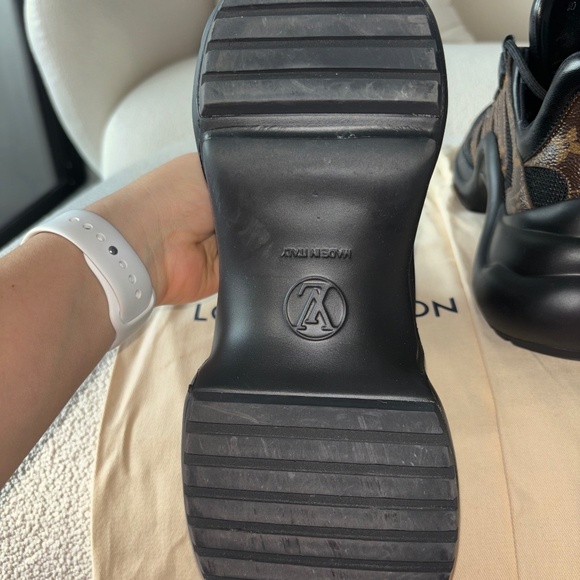 Louis Vuitton Sneakers Black/Monogram Size 36 1/2 - Picture 5 of 8